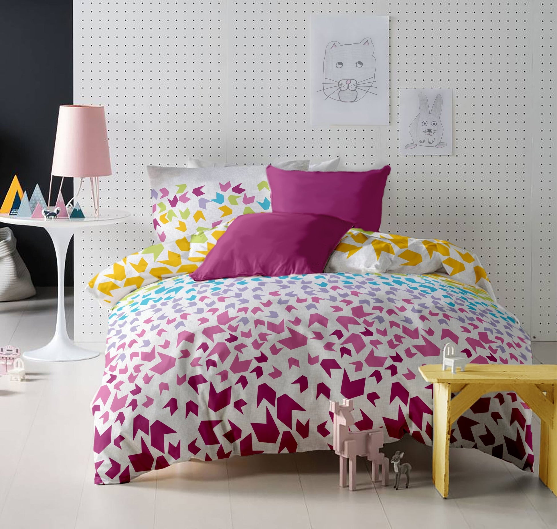 Lenjerie pat Renforce desen Loving Matisse v.1 Fuchsia Red