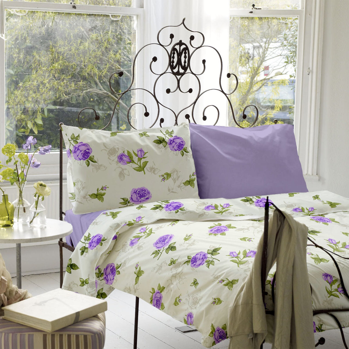 Lenjerie pat Renforce desen Roses 03+Lila